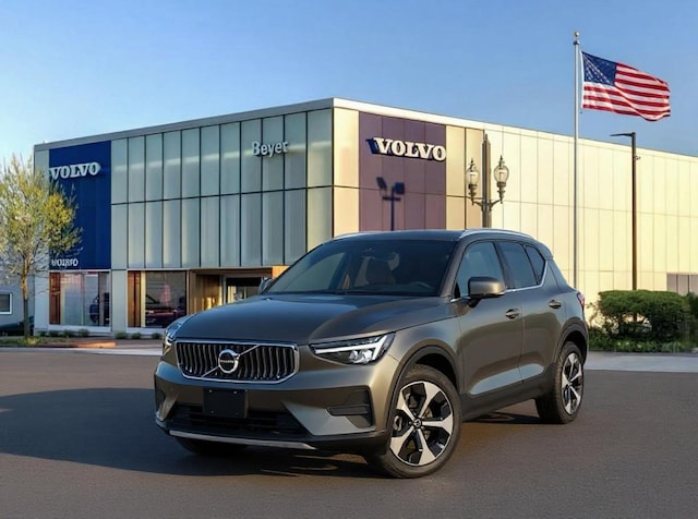 2026 Volvo XC40 B5 Plus SUV