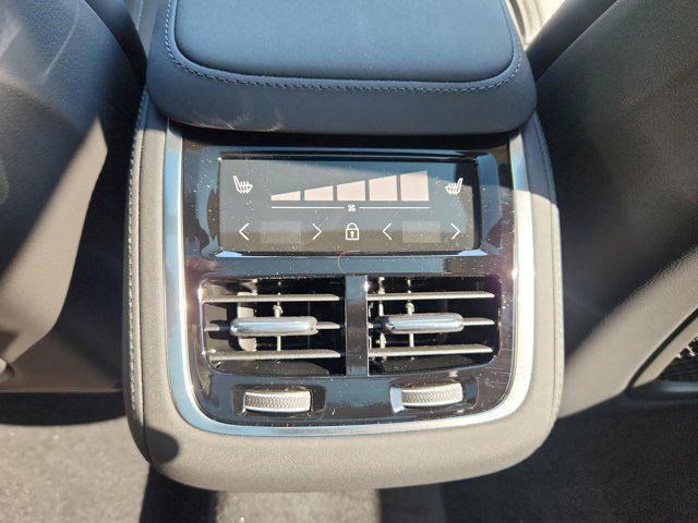 2026 Volvo XC90 Ultra - Photo 22