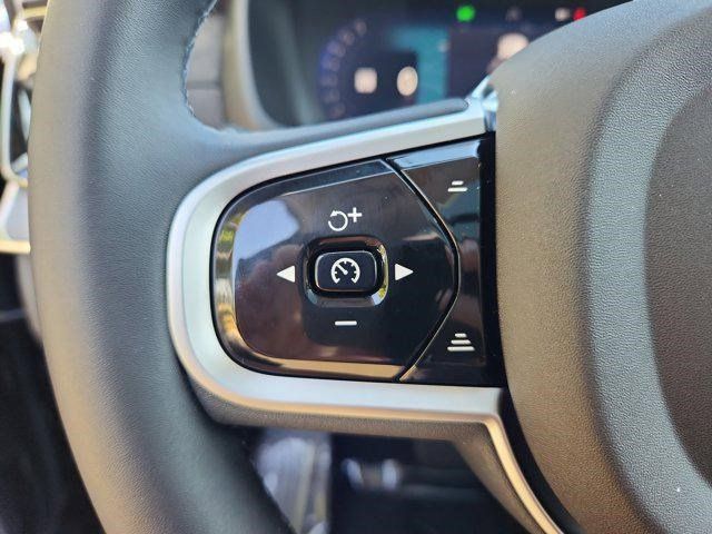 2026 Volvo XC90 Ultra - Photo 14