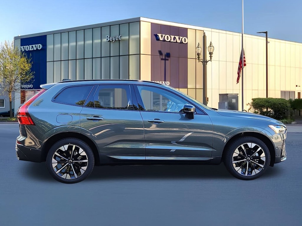 New 2026 Volvo XC60 B5 Plus SUV
