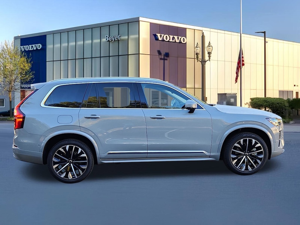 New 2026 Volvo XC90 B6 Plus 7-Seater SUV