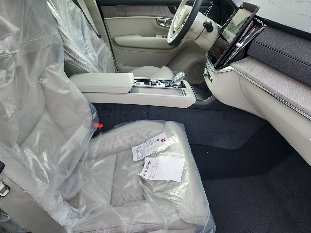 2026 Volvo XC90 Ultra - Photo 26
