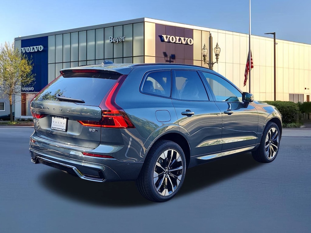 New 2026 Volvo XC60 B5 Plus SUV