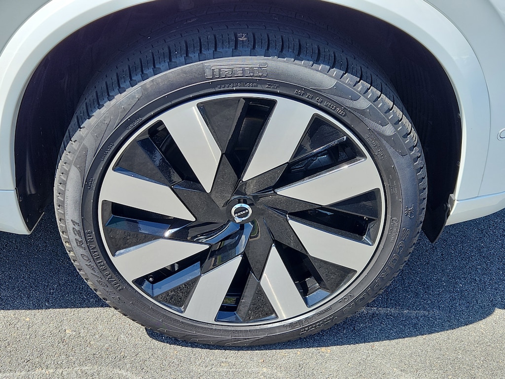 Certified 2024 Volvo XC90 Recharge Plug-In Hybrid T8 Ultimate Bright 7-Seater SUV