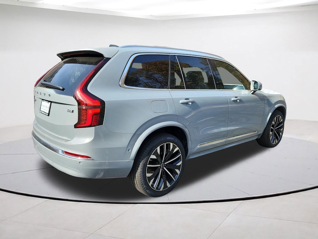 New 2026 Volvo XC90 B6 Plus 7-Seater SUV