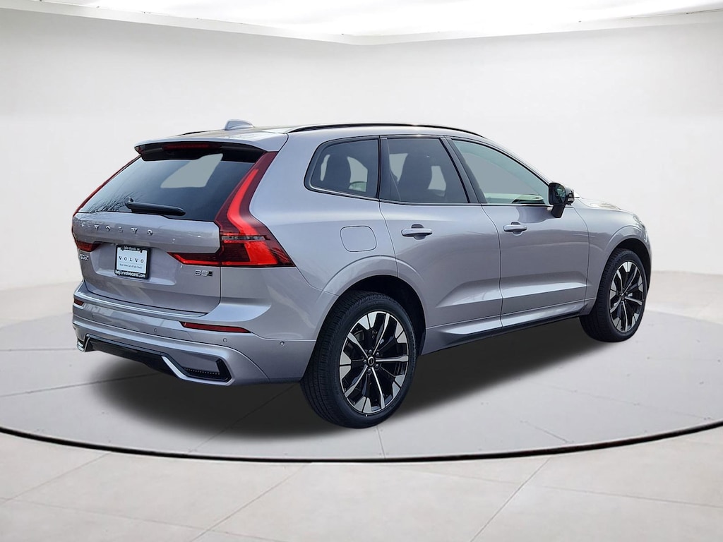 New 2026 Volvo XC60 B5 Plus SUV