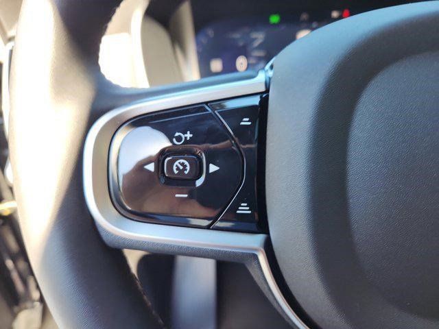 2026 Volvo XC90 Plus - Photo 14