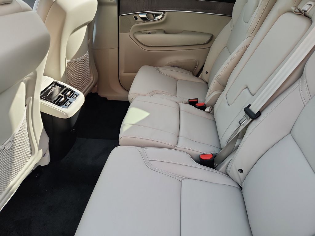 2026 Volvo XC90 Ultra - Photo 20