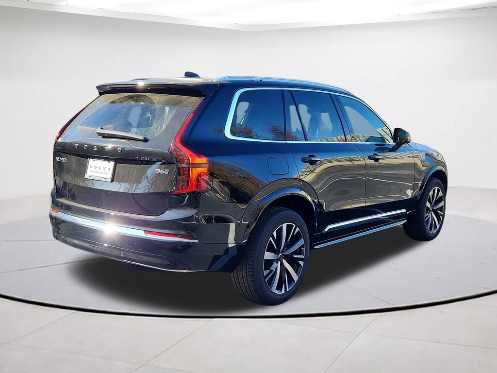 New 2026 Volvo XC90 B6 Core SUV