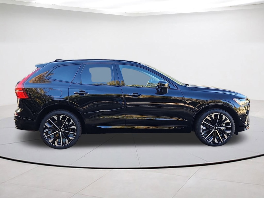 New 2026 Volvo XC60 plug-in hybrid T8 Ultra SUV