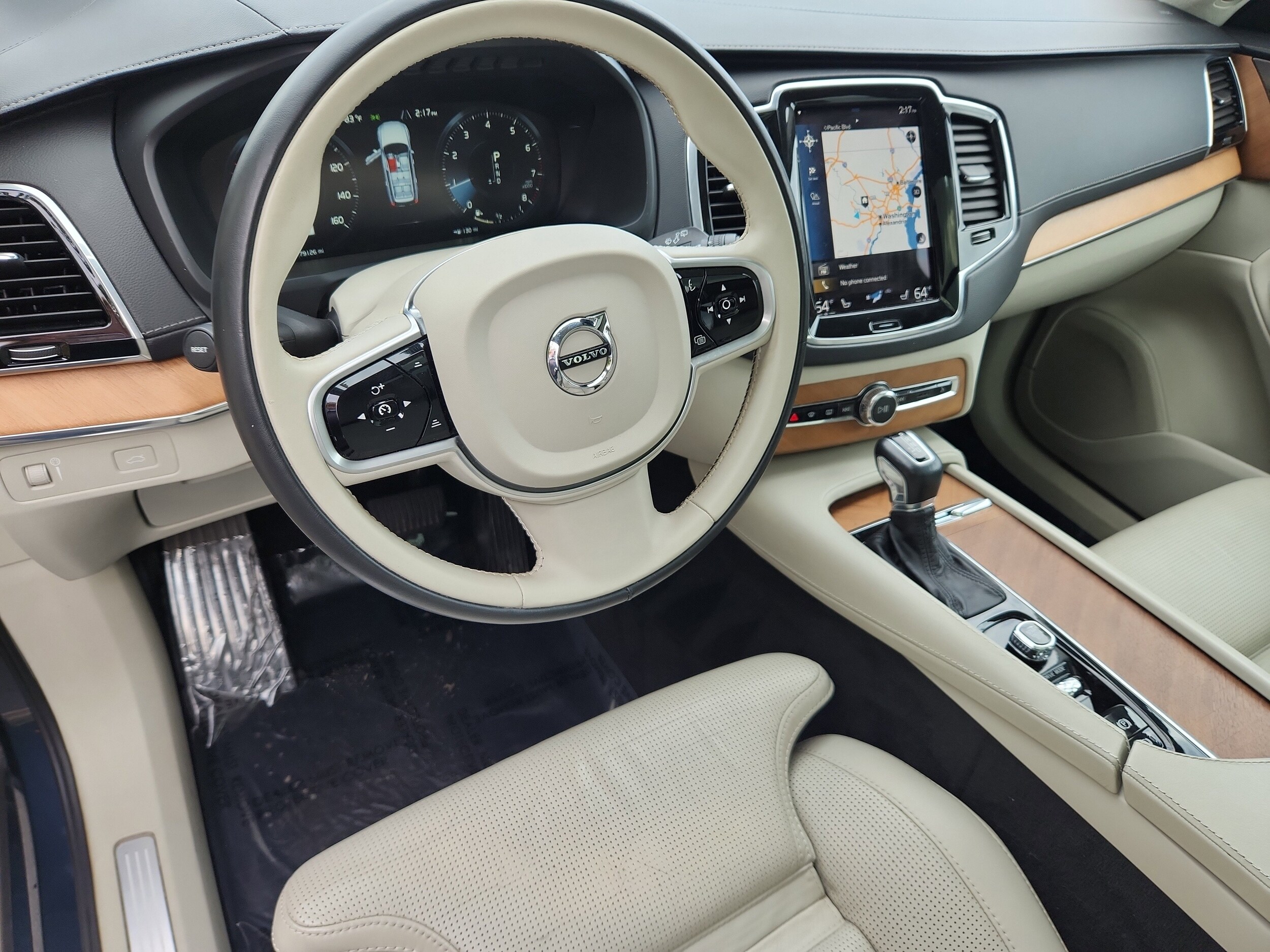 2020 Volvo XC90 T6 Inscription photo 2