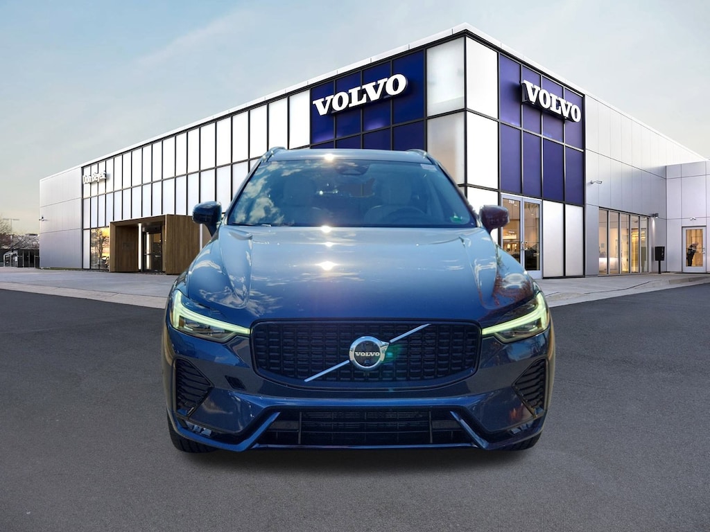 Certified 2023 Volvo XC60 B5 Plus Dark Theme B5 AWD Plus Dark Theme