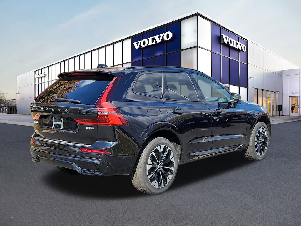 New 2026 Volvo XC60 B5 Plus SUV