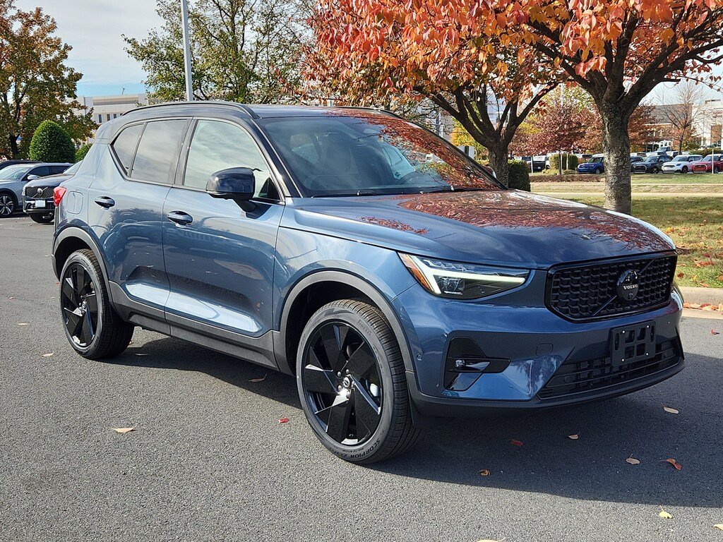 New 2026 Volvo XC40 B5 Ultra Black Edition SUV