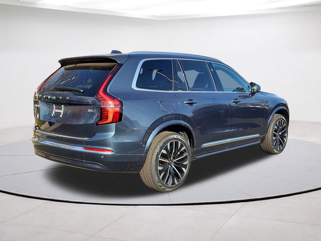 New 2026 Volvo XC90 B6 Plus 7-Seater SUV