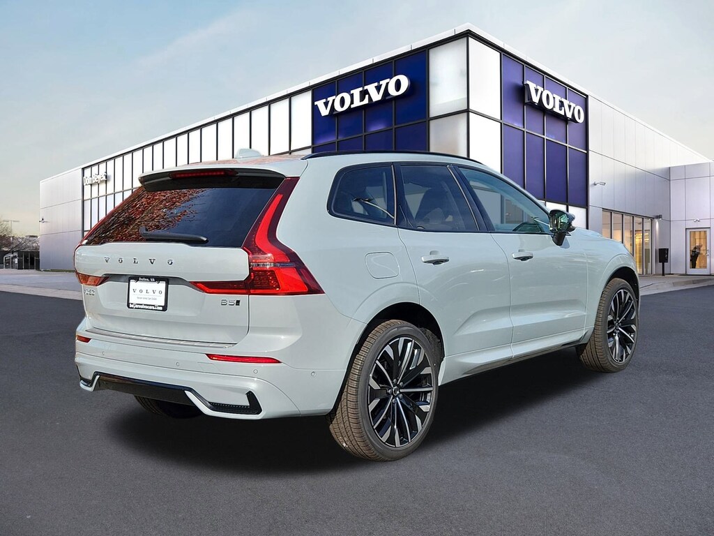 New 2026 Volvo XC60 B5 Ultra SUV