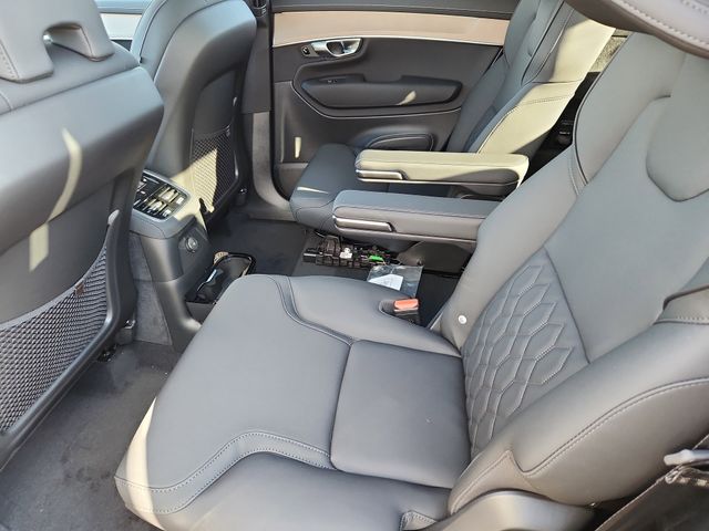 2026 Volvo XC90 Plus - Photo 21