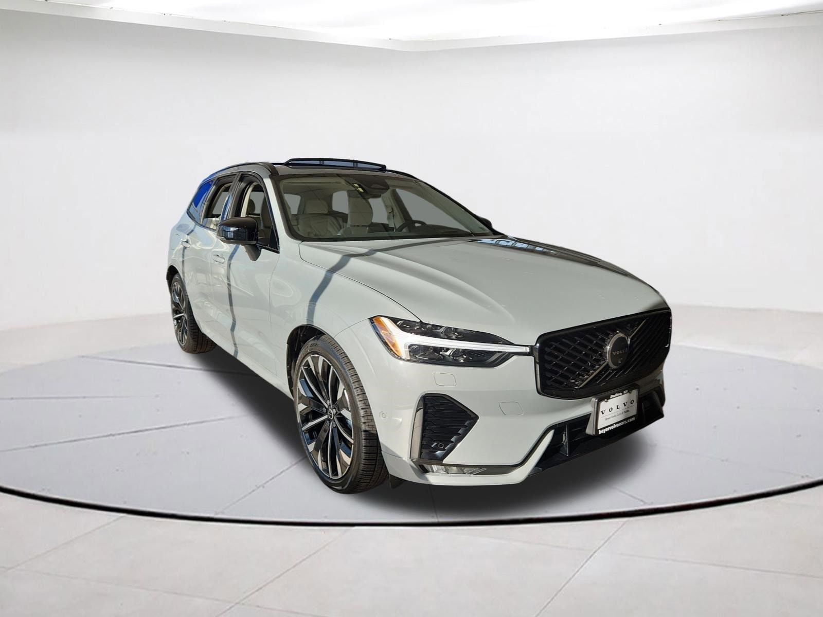 2026 Volvo XC60 Ultra's photo