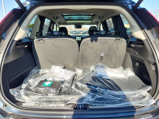 2026 Volvo XC90 Plus - Photo 7