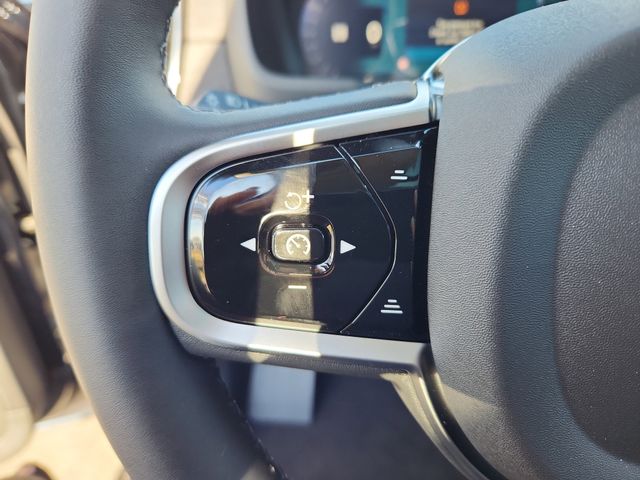 2026 Volvo XC90 Plus - Photo 14