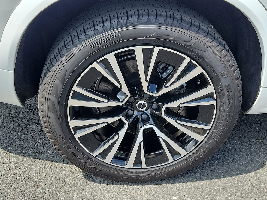 Used 2023 Volvo XC90 Recharge Plug-In Hybrid T8 Plus 6 Passenger T8 eAWD PHEV Plus 6P