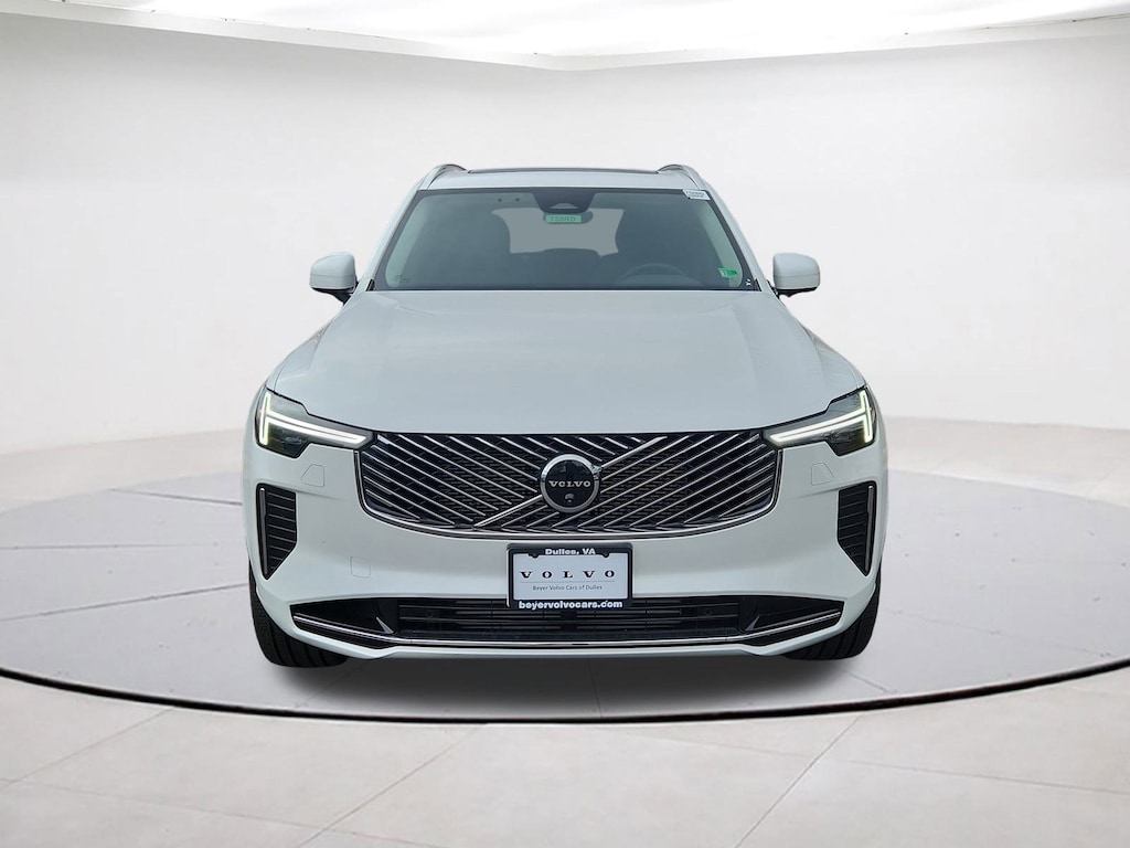 Used 2025 Volvo XC90 plug-in hybrid T8 (2025.5) Plus 7-Seater SUV