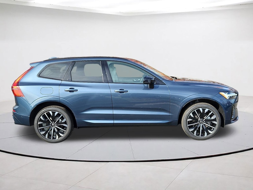 New 2026 Volvo XC60 B5 Ultra SUV