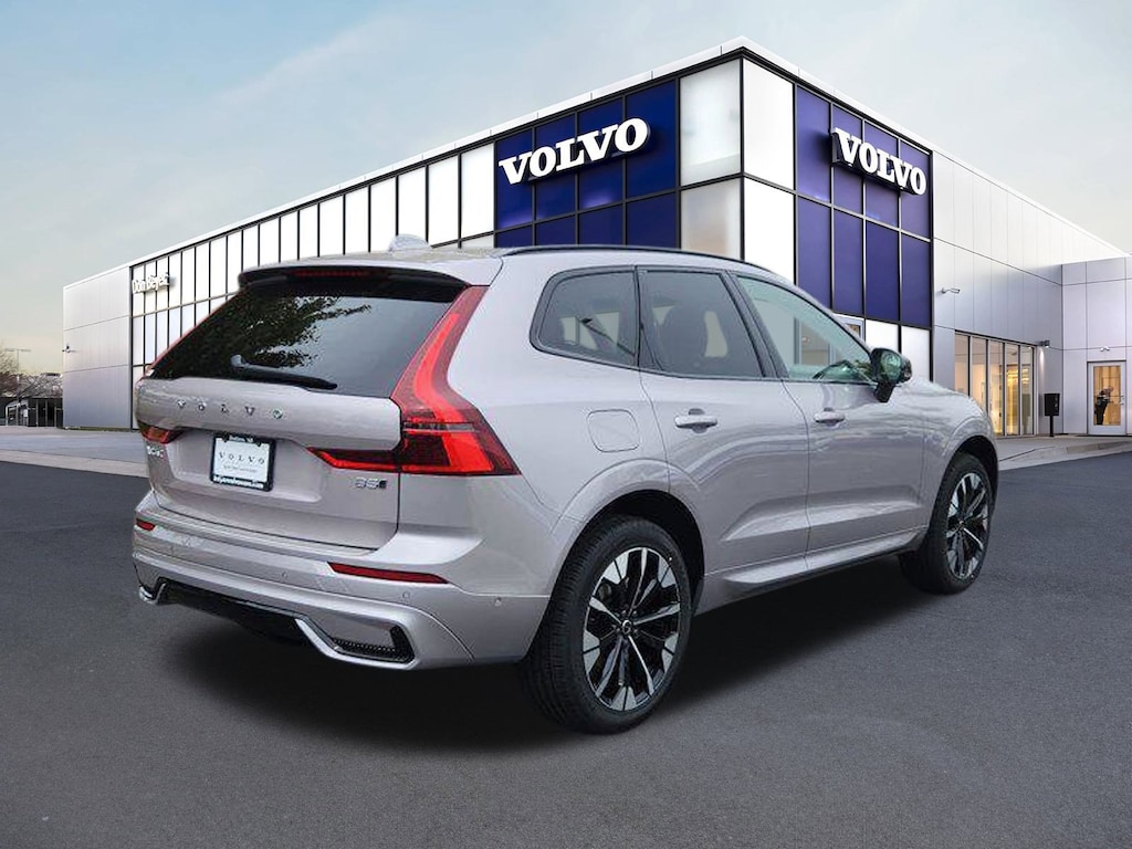New 2026 Volvo XC60 B5 Plus SUV