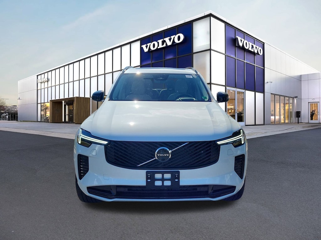 New 2026 Volvo XC90 B6 Ultra Dark Theme 6-Seater SUV