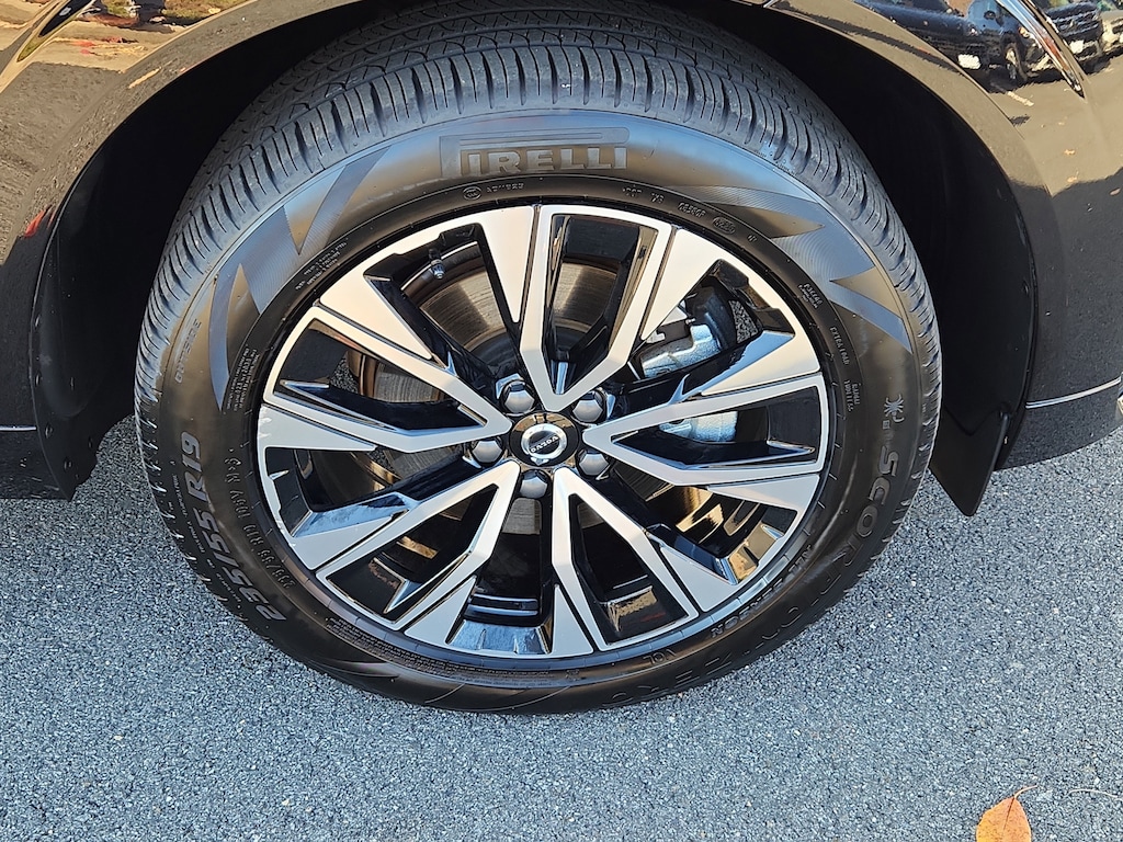 Certified 2025 Volvo XC60 B5 Core B5 AWD Core