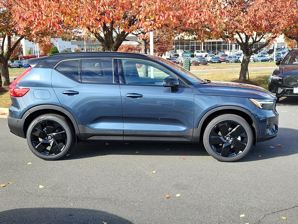 New 2026 Volvo XC40 B5 Ultra Black Edition SUV