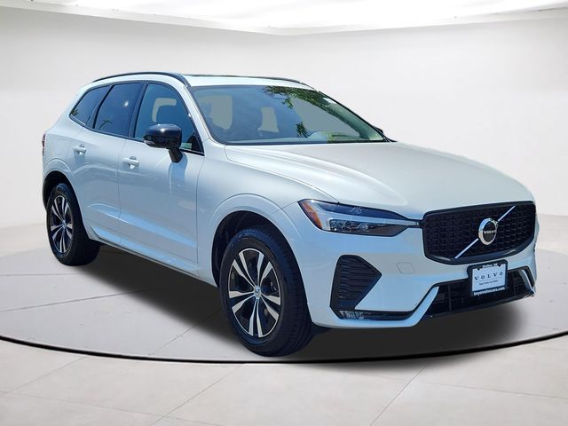 2025 Volvo XC60 B5 Core Dark AWD's photo