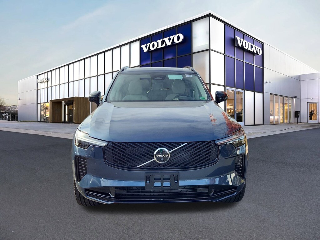 New 2026 Volvo XC90 B6 Ultra Dark Theme 7-Seater SUV