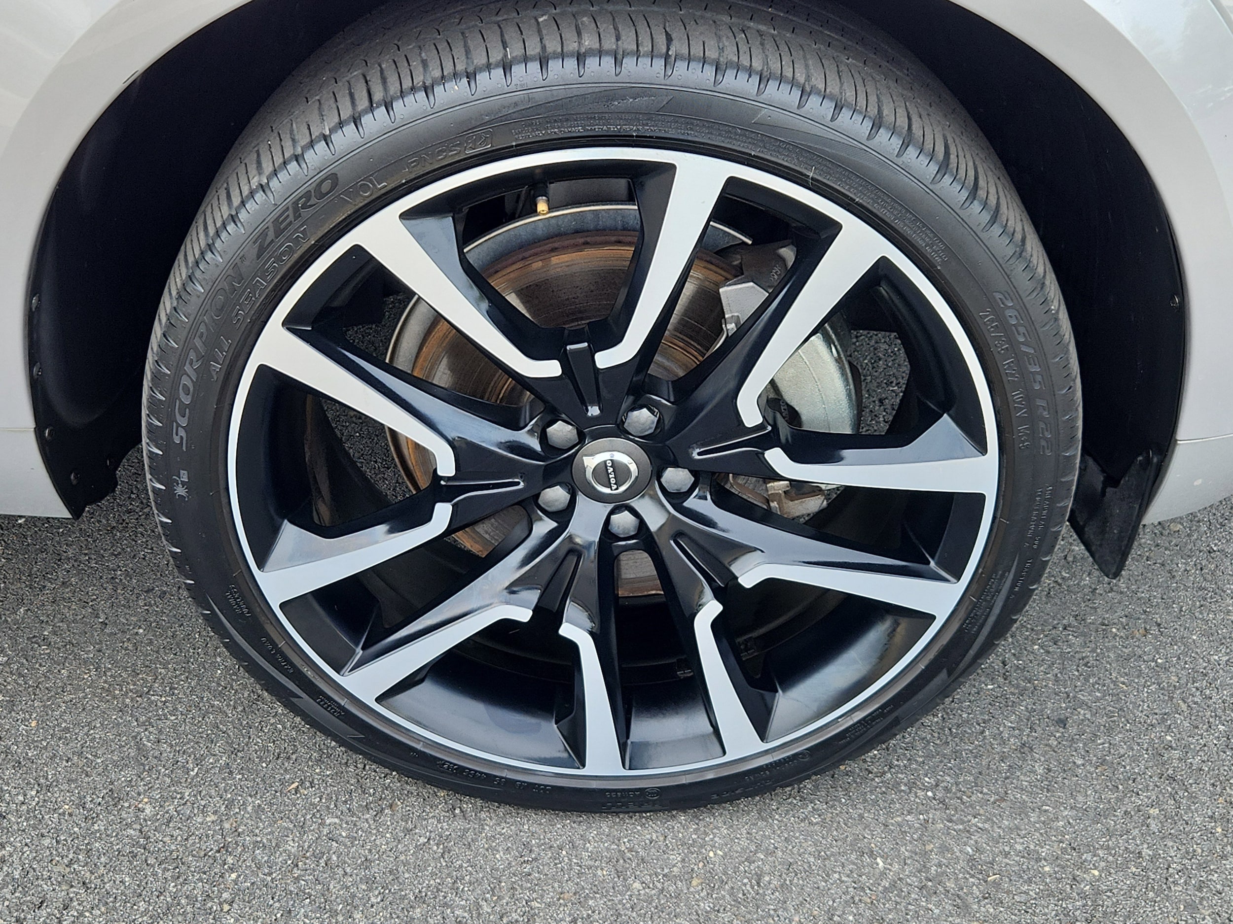 2022 Volvo XC60 Inscription