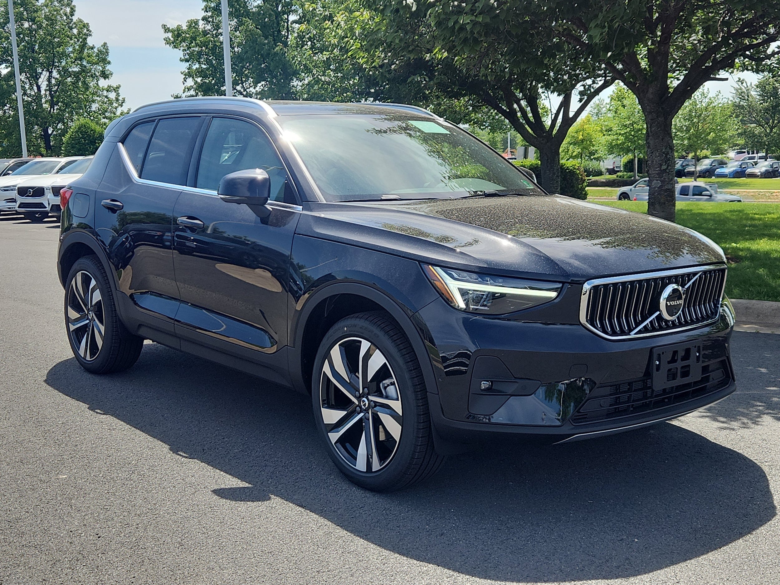 2025 Volvo XC40