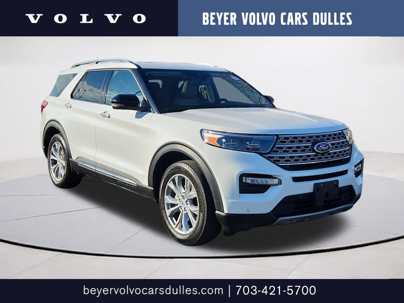 2023 Ford Explorer Limited's photo