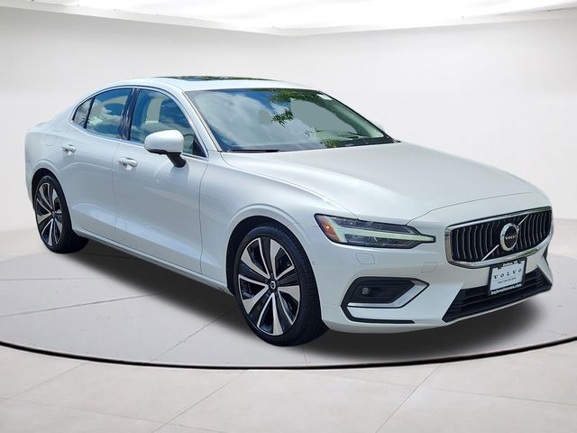 2023 Volvo S60 B5 Ultimate Bright Theme's photo