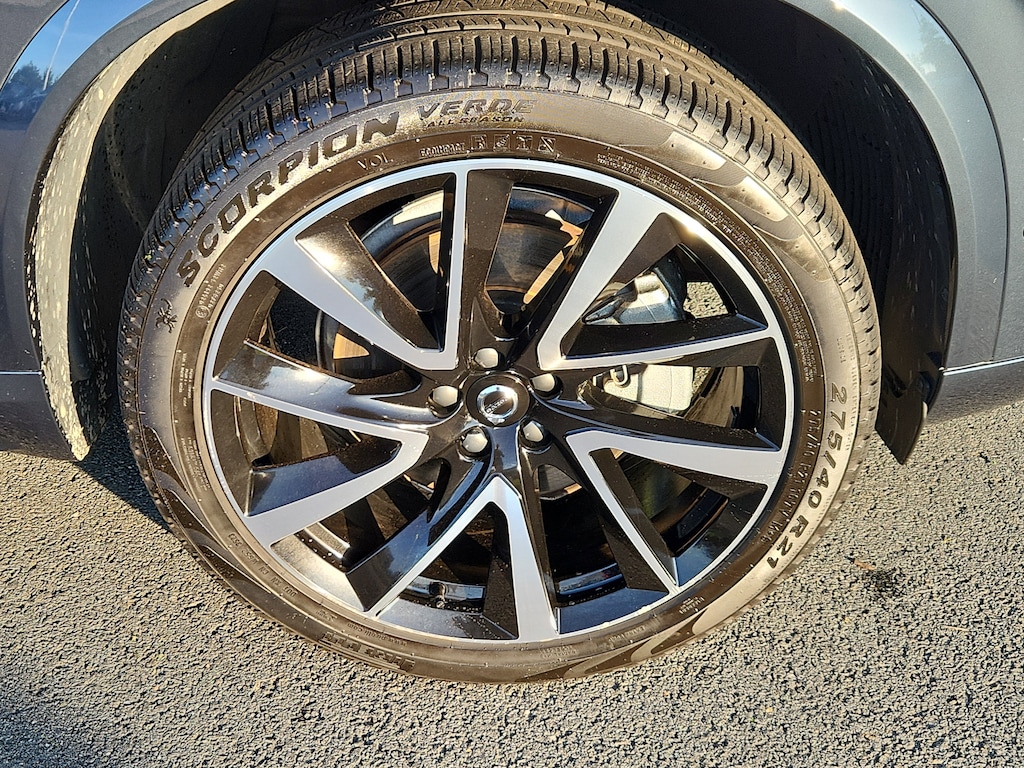 Certified 2024 Volvo XC90 B6 Plus Bright Theme B6 AWD Plus Bright Theme 7P