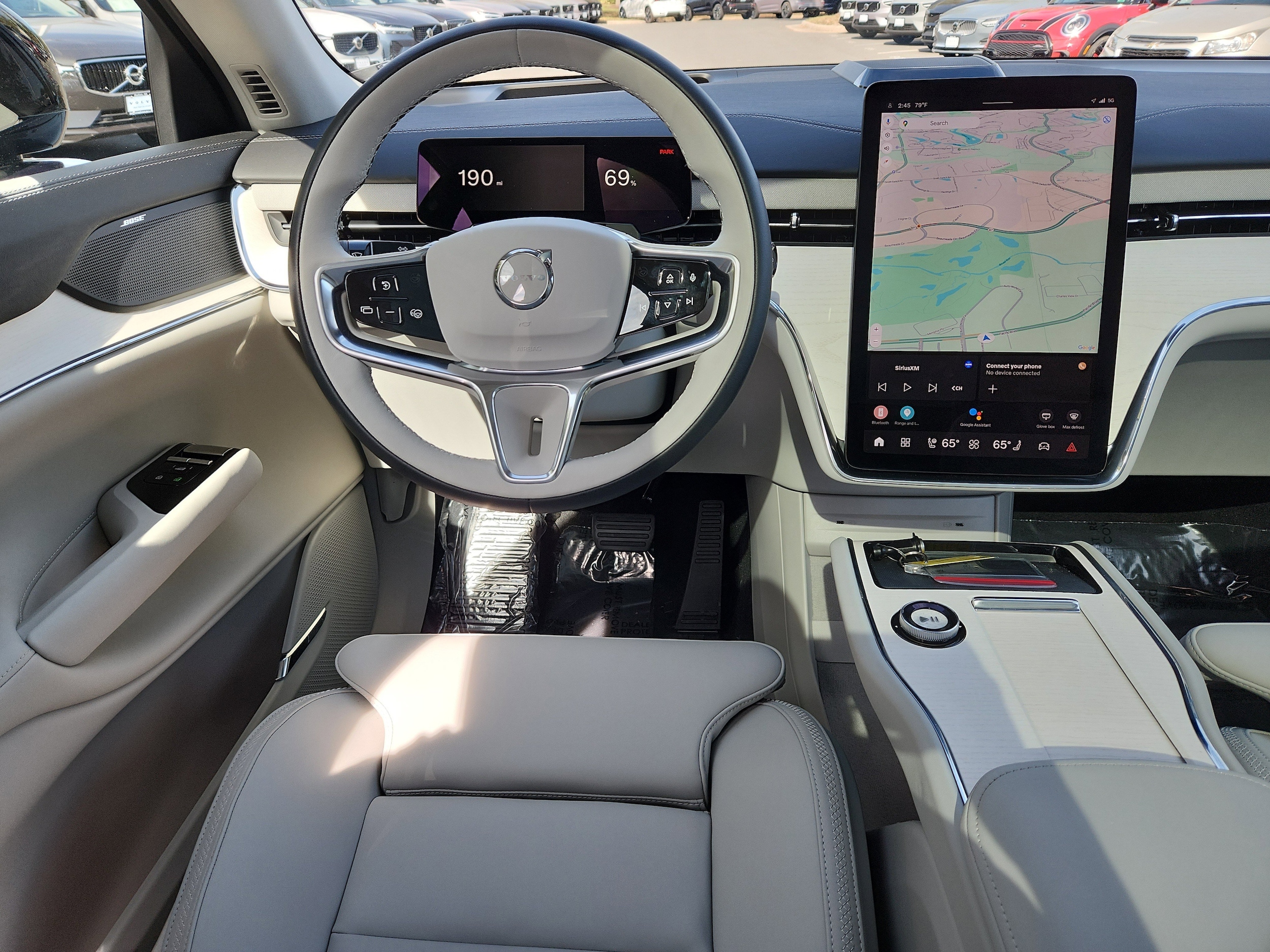 2025 Volvo EX90 Plus