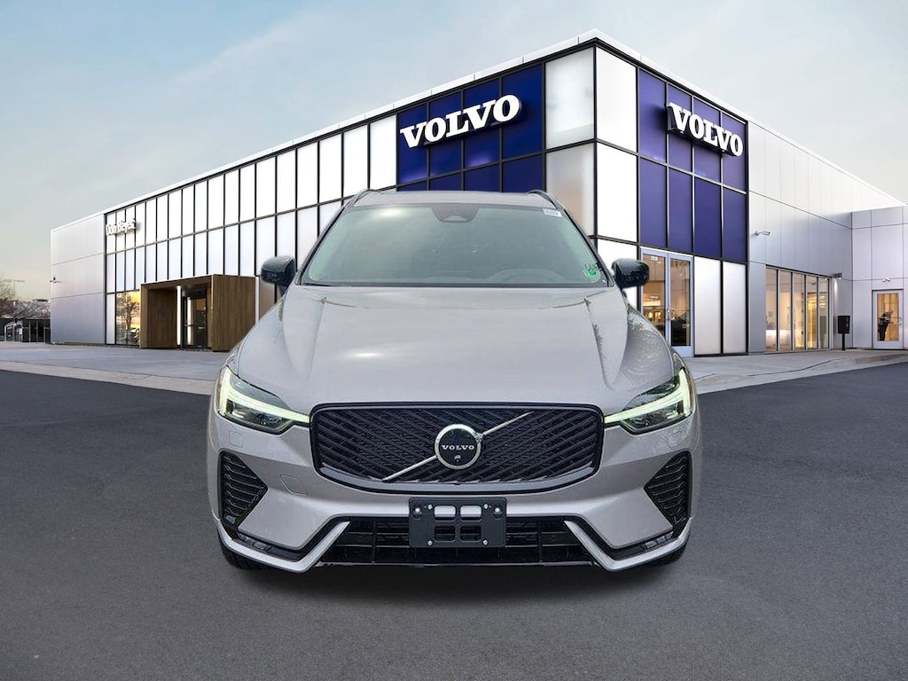 New 2026 Volvo XC60 B5 Plus SUV