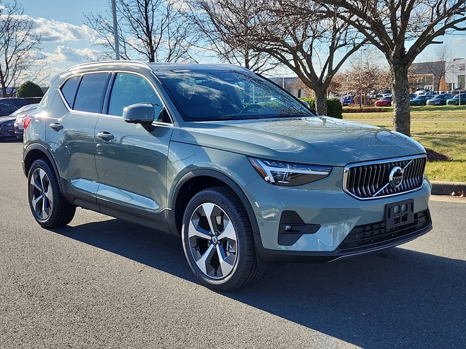 2025 Volvo XC40