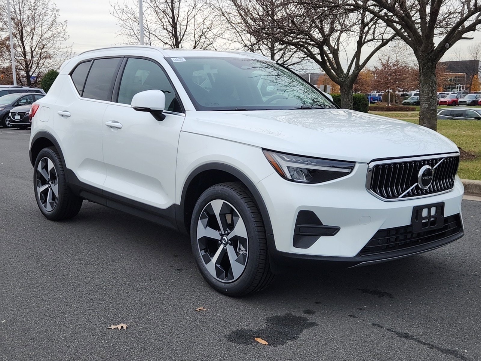 2025 Volvo XC40