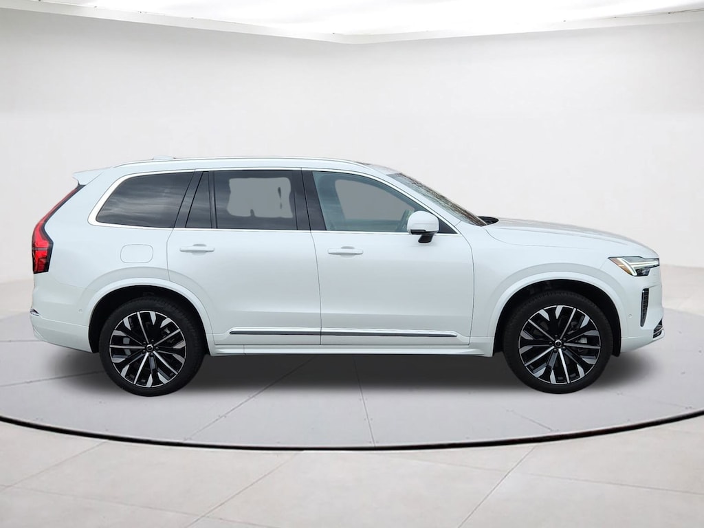 Used 2025 Volvo XC90 plug-in hybrid T8 (2025.5) Plus 7-Seater SUV