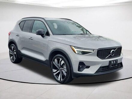 Featured used 2025 Volvo XC40 B5 Plus Dark Theme SUV for sale in Dulles, VA