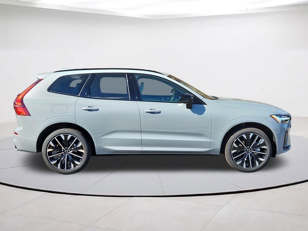 New 2026 Volvo XC60 B5 Ultra SUV