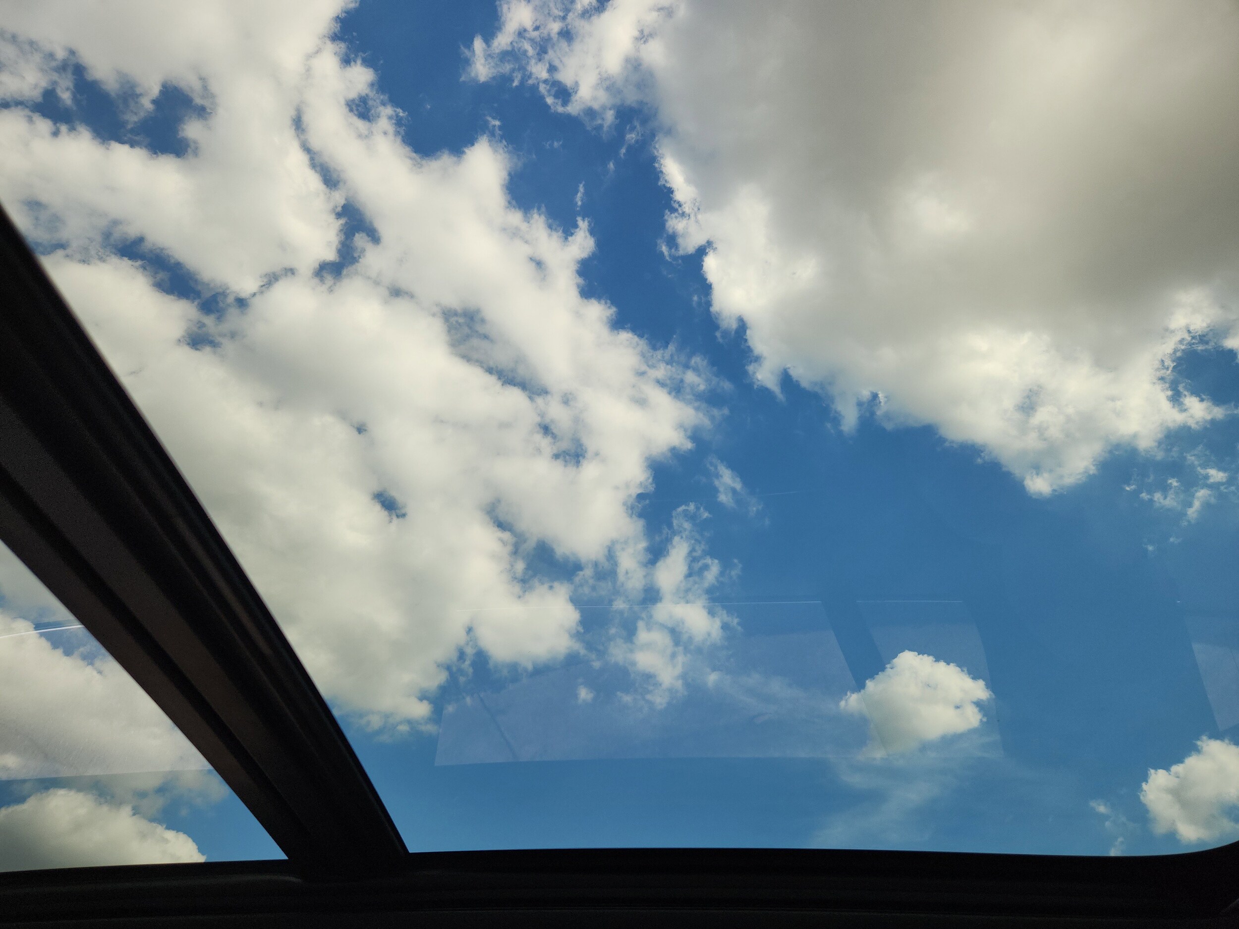 2025 Volvo XC90 Plus photo 2