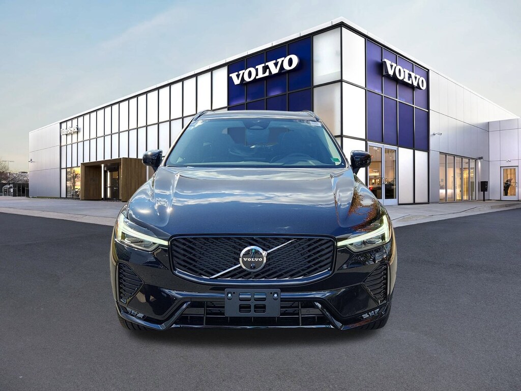 New 2026 Volvo XC60 B5 Plus SUV