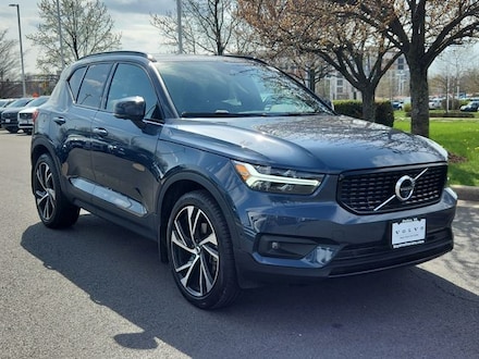 Featured used 2022 Volvo XC40 R-Design SUV for sale in Dulles, VA