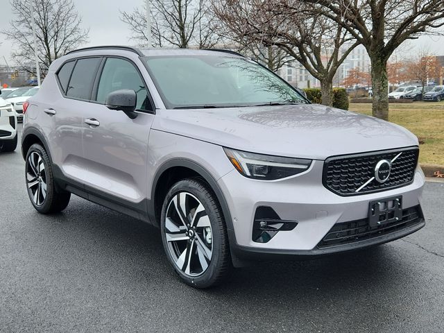 2026 Volvo XC40