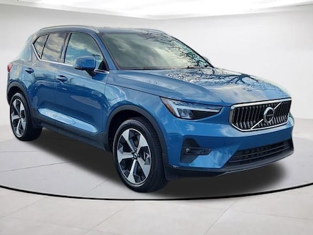 Featured used 2025 Volvo XC40 B5 Plus Bright Theme SUV for sale in Dulles, VA